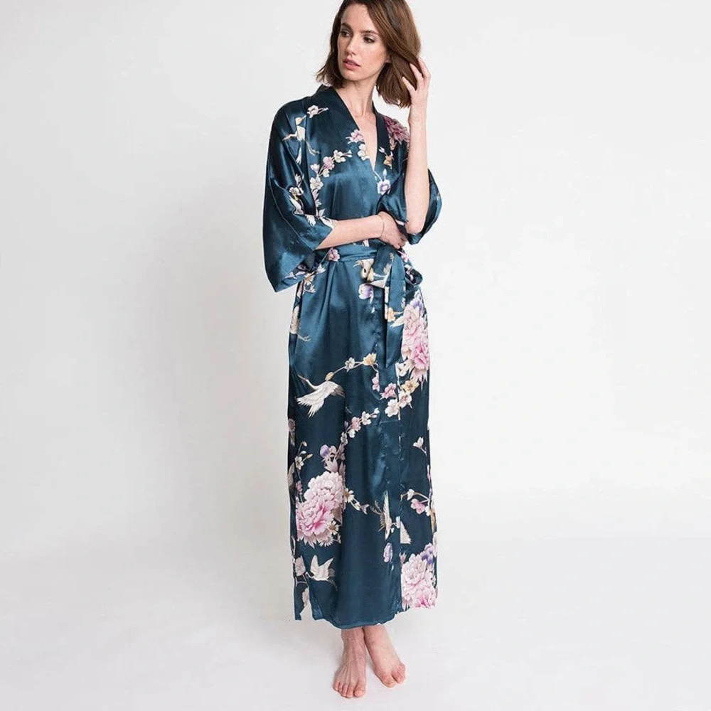 Kim + Ono Chrysanthemum & Crane Long Satin Kimono Robe Navy One Size - No Tie - Picture 2 of 16